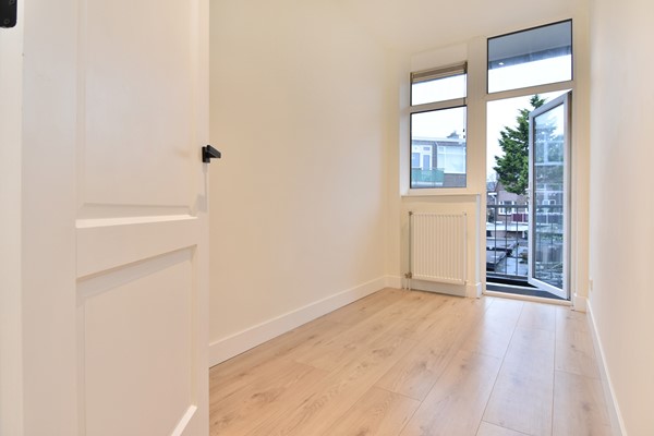 Medium property photo - Van Musschenbroekstraat 81, 2522 AJ Den Haag